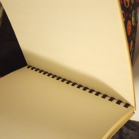 🟢BOGO🟢Sketch/Drawing Pad - Picture 2 of 2